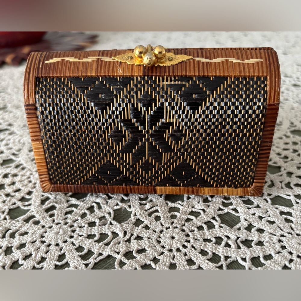 Coin purse rattan bamboo vintage. Inside is very clean!! - Picture 12 of 12